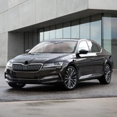 Skoda Superb 3 2020-2023 Kapı Altı Uyarı Eşik Lambası 1K0947411A - 2