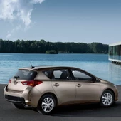 Toyota Auris 2013-2018 Arka Cam Silecek Kolu Silecek Kapak Takımı - 2