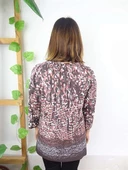 Desenli Kadın Bluz thumbnail 3