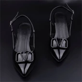 M2S Siyah Kadın Rugan Fındık Topuk Sivri Burun Klasik Terlik - 5