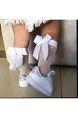 Beyaz Fileli Diz Altı Fiyonklu Kız Çocuk Çorap thumbnail 1