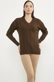 Saç Örgülü V Yaka Triko Kazak - Kahve thumbnail 1