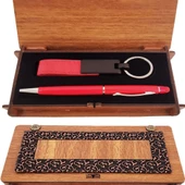 Ahşap Kutulu Kırmızı Kalem Ve Anahtarlık Set - 1