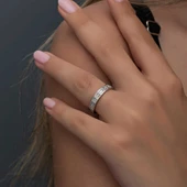 Gümüş Sıralı Baget Taşlı Kadın Yüzük thumbnail 3