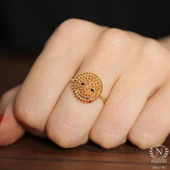 925 Ayar Gümüş Gülen Yüz Modeli Yüzük, Sarı - Kırmızı Taş thumbnail 2