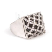 925 Ayar Gümüş Modern Tasarım Yüzük thumbnail 2