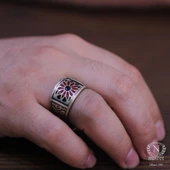 925 Ayar Gümüş Kırmızı Siyah Mineli Çiçek Motifli Erkek Yüzük thumbnail 7