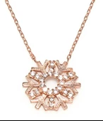 925 Ayar Gümüş Taşlı Büyük Kar Tanesi Kolye thumbnail 1