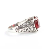 925 Ayar Gümüş Tırnaklı Yuvarlak Kırmızı Taşlı Desenli Erkek Yüzük thumbnail 2