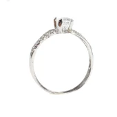 925 Ayar Gümüş Tektaş Motifli Yanı Taşlı 1,50 crt Görünümlü Yüzük thumbnail 6