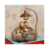 Kanepede Oturan Aşıklar Işıklı Sevgili Biblosu thumbnail 1