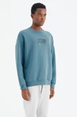 TOMMY LIFE Orman Yeşili O Yaka Baskı Detaylı Rahat Kalıp Erkek Swetshirt - 88284 T14ER-88284 thumbnail 4