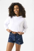 Basic Optik Beyaz Kapüşonlu Crop Sweatshirt thumbnail 5