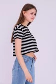 Basic Çizgili Crop Tshirt thumbnail 2