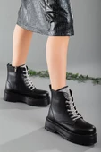 Bağcık Taşlı Kalın Taban Cilt Siyah Kadın Postal Bot thumbnail 1