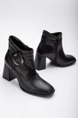 Cilt Metal Kemerli Siyah Kadın Kalın Topuklu Bot thumbnail 1