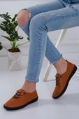 Hakiki Deri Ortopedik Saraçlı Taba Büyük Numara Kadın Ayakkabısı Günlük thumbnail 1