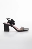 Bilek Sargılı Mat Şeffaf Siyah Kadın Topuklu Sandalet thumbnail 3