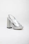 Parlak Cilt Topuk ve Platform Taşlı Gümüş Kadın Abiye Ayakkabı thumbnail 4