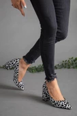Leopar Desenli Kalın Topuk Beyaz Kadın Stiletto - 1