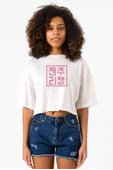 Blackpink JenChooLiChaeng Hangul Beyaz Kırçıllı Kadın Crop Tshirt thumbnail 1