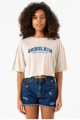 Gen V Godolkin University Letter Bej Kadın Crop Tshirt thumbnail 1