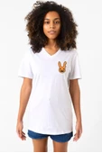 Bad Bunny Halloween Beyaz Kadın V yaka Tshirt - 1