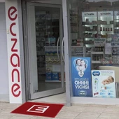 Jütburada Eczane Logolu Kıvırcık Kapı Önü Paspası - 5