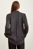 Puantiye Desenli Saten Gömlek Siyah thumbnail 4