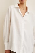 Robalı Oversize Gömlek Beyaz thumbnail 4