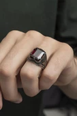 Kare Kırmızı Taşlı 925 Gümüş Erkek Yüzük thumbnail 4