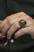 Kaplan Gözü Taşlı 925 Gümüş Erkek Yüzük thumbnail 3