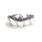 925 Ayar Gümüş Desen İşlemeli Yüzük thumbnail 2