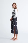 Peraluna POLKA DOT CAFTAN Puantiye Desen V Yaka Midi Boy Yırtmaçlı Kadın Kaftan - Siyah/Beyaz - 4