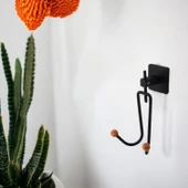 Yapışkanlı Siyah Metal Uzun Çatal 2'li Askılık Sağlam Banyo Lavabo Aparat Bornoz Havlu Asma Askı thumbnail 6