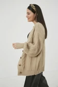 Lugmo Kadın Triko 4 Düğmeli Örgü Hırka Bej 70 cm - 2