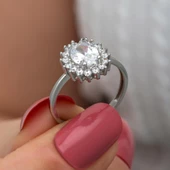 Oval Çiçek Desenli Gümüş Tektaş Yüzük thumbnail 4