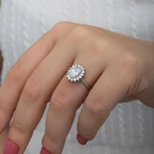 Oval Çiçek Desenli Gümüş Tektaş Yüzük thumbnail 5