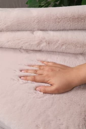 Dekoratif Tavşan Tüyü Ultra Yumuşak Peluş Kaymaz Halı Yolluk Vizon thumbnail 2