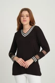 Kadın V Yaka Kol Tül Yaka Biye Detaylı Bluz Siyah - 1