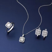 14 Ayar Klasik Beyaz Altın Baget Taşlı Set thumbnail 2