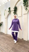 Yazı Baskılı Garni Detaylı Kapşonlu Kısa Sweat Pantolon İkili Tesettür Eşofman Takımı - 03080.207 - Koyu Lila thumbnail 2