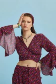Çiçekli Desenli İspanyol Kol Crop Bluz - 1