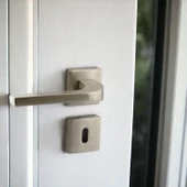 Tog Saten Oda Kapı Kolu Kare Rozetli Sürgülü ve Çelik Kapı Kulpu Uyumlu Sağa Sola Uygun Kapı Kolları thumbnail 2