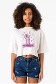 Colorful Feminism Hand Beyaz Kırçıllı Kadın Crop Tshirt thumbnail 1