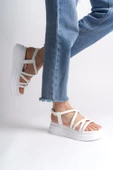 BELLA Lastikli Şerit Detaylı Ortopedik Taban Kadın Sandalet BT Beyaz thumbnail 2