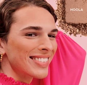 Benefit Cosmetics Hoola - Mat bronz pudra 8 g - 2