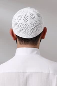 Kabartma Desen Örgülü Platinum Namaz Takkesi Beyaz - 5