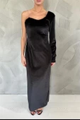 Tek Omuzlu Taş Askılı Elbise thumbnail 4