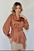 Yakası Fırfırlı Kuşaklı Saten Gömlek - 3